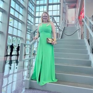 Stunning green BCBGMaxAzria maxi green dress